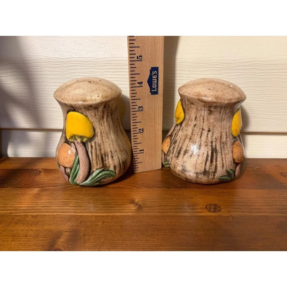 The Unbranded Brand vintage ceramic